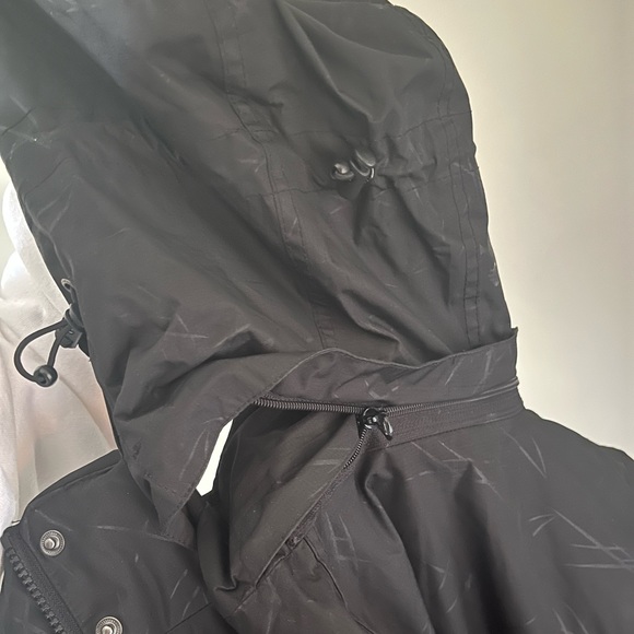 “S” Waterproof Black Ski Jacket - Picture 5 of 5